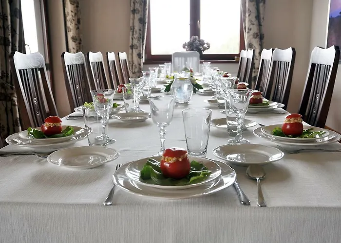 Modrzewiowe Wzgorze Farm stay Promno