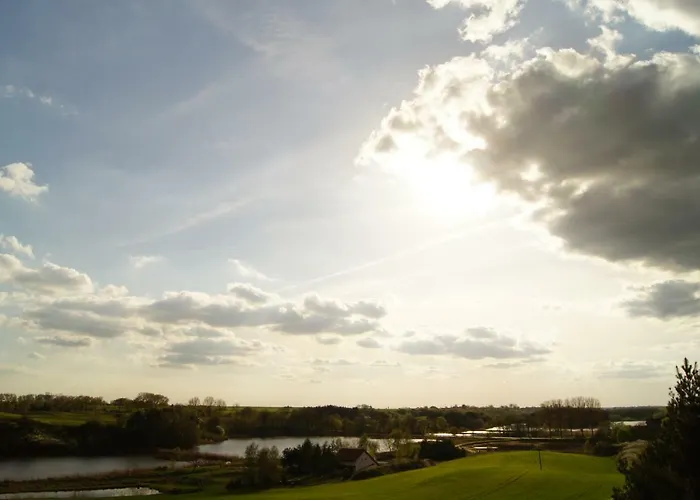 Modrzewiowe Wzgorze Farm stay Promno