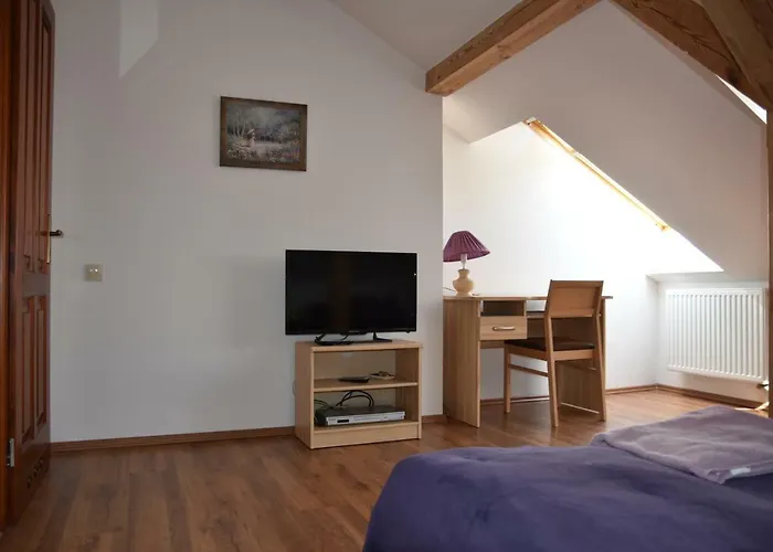 Modrzewiowe Wzgorze * Promno