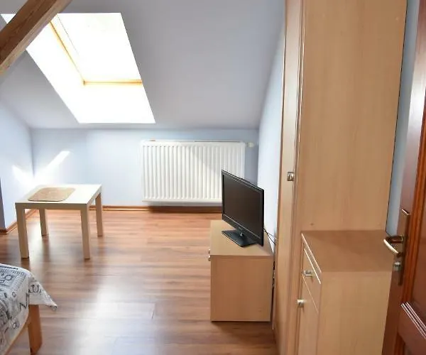 Farm stay Modrzewiowe Wzgorze *